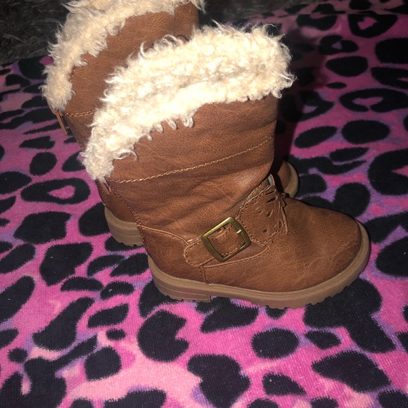 Tall tan boots - Picture 4 of 4